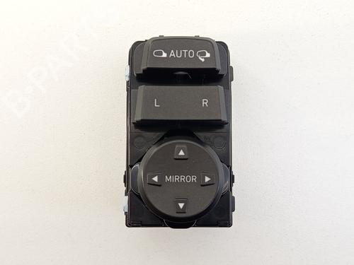 switch-hyundai-i30-estate-pde-2017-29619540 main image