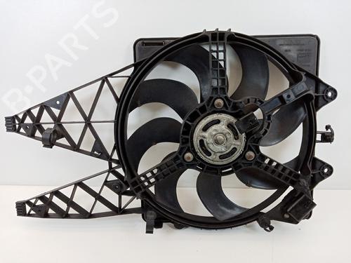 Used Radiator fan Radiator fan FIAT GRANDE PUNTO Van (199_) 1.3 JTD Multijet (199CXC1A) (75 hp) 22354631 22354631