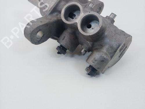 Used Brake master cylinder Brake master cylinder FIAT GRANDE PUNTO Van (199_) 1.3 JTD Multijet (199CXD1B) (90 hp) 21042150 21042150