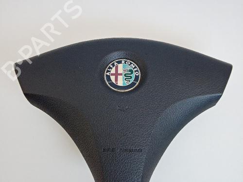 driver-airbag-alfa-romeo-156-932_-156017268-1997-1998-1999-2000-2001-2002-2003-2004-2005-21040040 main image