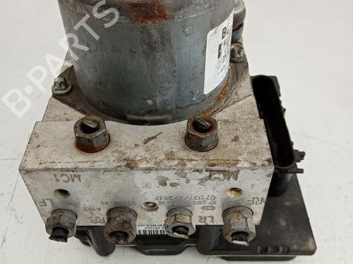 Used ABS pump FIAT BRAVO II (198_) 1.9 D Multijet (198AXB1A) (120 hp) 21029103