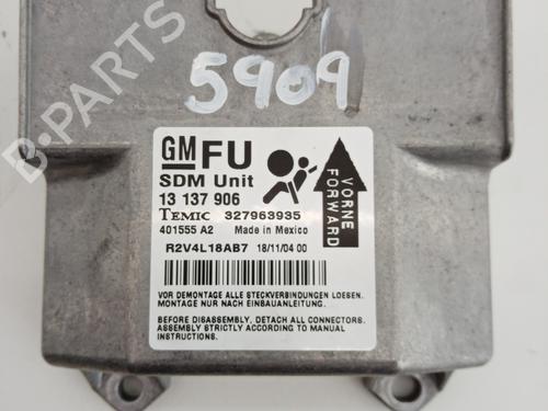 ECU airbags OPEL ASTRA H (A04) 1.4 (L48) 13137906FU