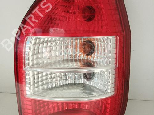 Używane Lampa tylna prawa OPEL ZAFIRA A MPV (T98) [1999-2006]  21030633
