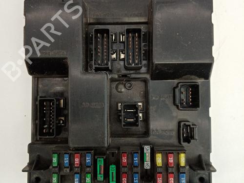 Used Fuse box PEUGEOT 307 (3A/C) 1.6 HDi 110 (109 hp) 21031165