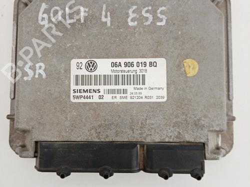 Used Engine control unit (ECU) VW GOLF IV (1J1) 1.6 (100 hp) 21031180