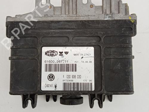 Used Engine control unit (ECU) VW POLO III (6N1) 50 1.0 (50 hp) 21031201