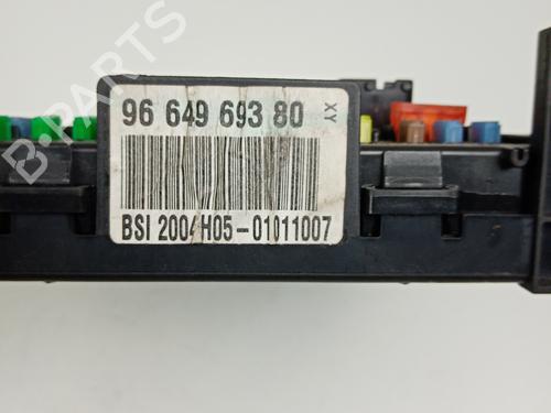 Fuse box PEUGEOT 307 (3A/C) | BP21032068E1