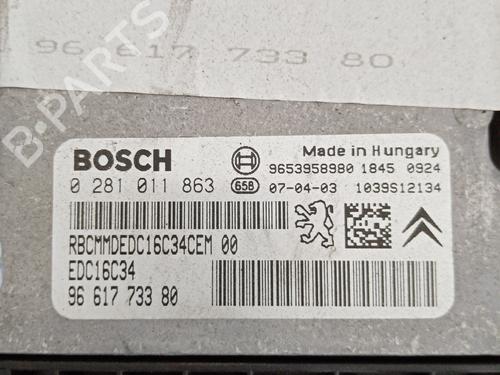 Engine control unit (ECU) CITROËN C4 I (LC_) 1.6 HDi | BP21032985M57