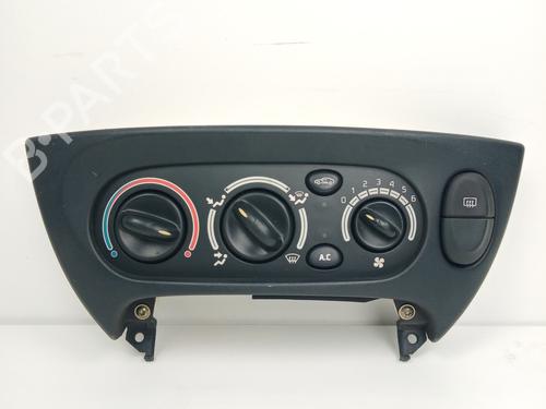 Used Climate control RENAULT MEGANE I Classic (LA0/1_) [1996-2008]  21036602