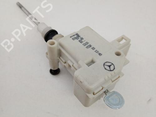 Fuel flap MERCEDES-BENZ E-CLASS (W211) E 320 CDI (211.026) | BP21039742C131