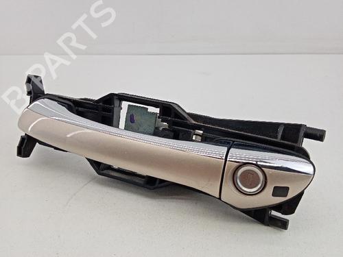 Venstre foran utvendig håndtak MERCEDES-BENZ E-CLASS (W211) E 320 CDI (211.026) (204 hp) 21039869