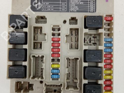 Used Fuse box NISSAN MICRA III (K12) 1.2 16V (80 hp) 21039983