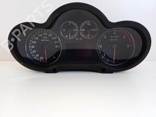 Used Instrument cluster ALFA ROMEO 147 (937_) 1.9 JTDM 16V (937.AXN1B, 937.BXN1B) (150 hp) 21040063