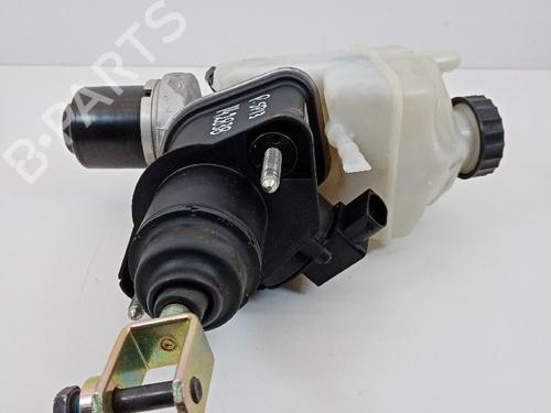 Brake master cylinder MERCEDES-BENZ E-CLASS (W211) E 320 CDI (211.026) | BP21040507M77