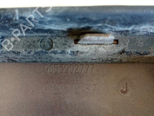 Front bumper CITROËN C4 Coupe (LA_) 2.0 16V 9653902777