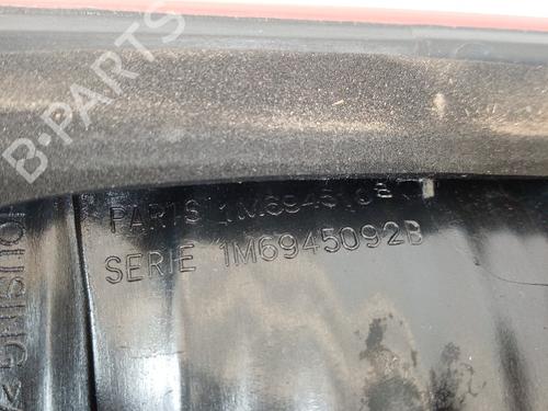 Feu arrière droit SEAT LEON (1M1)  | BP21041266C35 