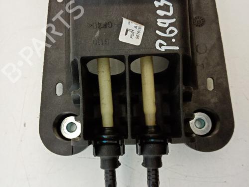 Gear lever PEUGEOT 208 I (CA_, CC_) 1.2 VTI 82 | BP21041748M90