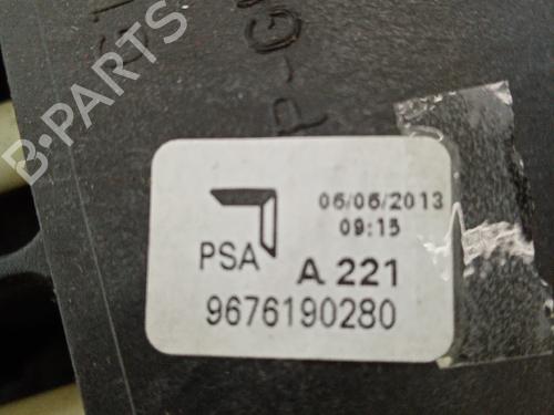 Gear lever PEUGEOT 208 I (CA_, CC_) 1.2 VTI 82 | BP21041748M90