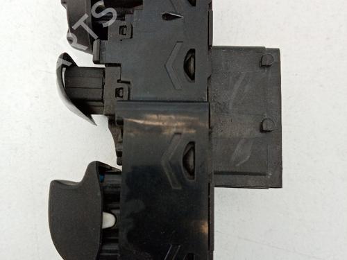 Switch PEUGEOT 208 I (CA_, CC_) 1.2 VTI 82 | BP21041767I30