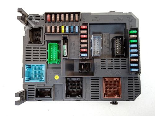 Used Fuse box PEUGEOT 208 I (CA_, CC_) 1.2 VTI 82 (82 hp) 21041759
