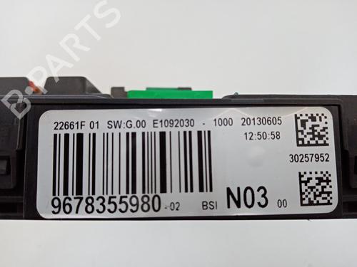 Fuse box PEUGEOT 208 I (CA_, CC_) 1.2 VTI 82 | BP21041759E1 