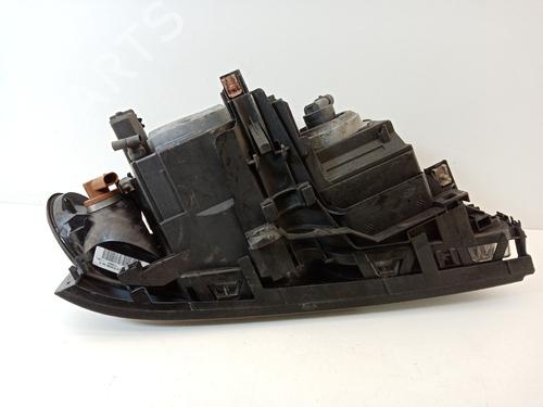 Left headlight BMW 3 (E46) 320 d | BP22354724C28