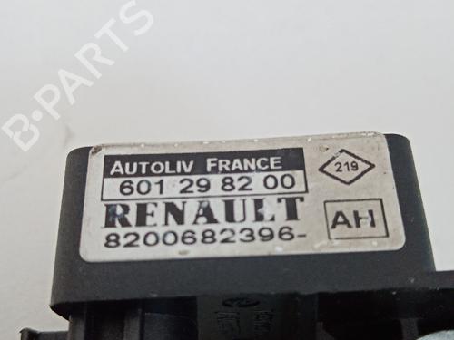 Elektronische module RENAULT MEGANE II Estate (KM0/1_) 1.6 16V | BP22354750M83 
