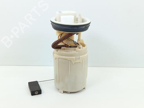 Used Fuel pump VW POLO IV (9N_, 9A_) 1.2 12V (64 hp) 25809603