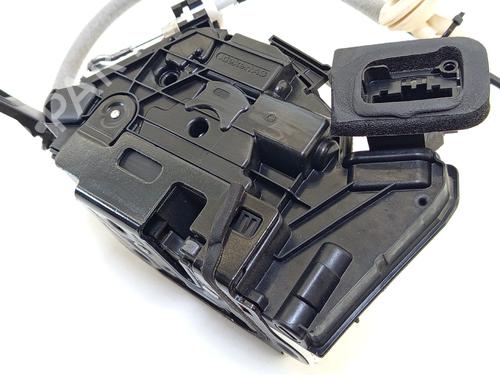 Front right lock VW GOLF VI (5K1) 1.6 TDI | BP28080888C97 