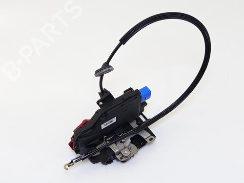Rear right lock VW TOURAN (1T1, 1T2) 2.0 TDI 7L0839016
