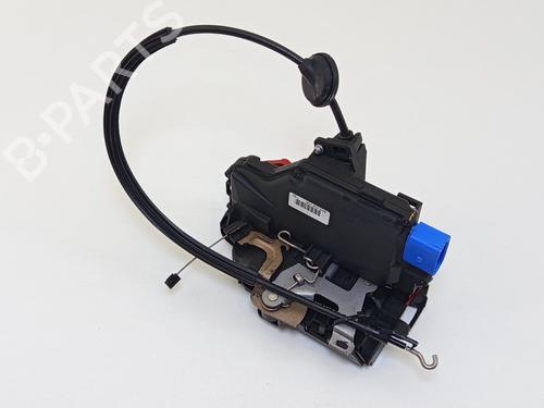 Front right lock VW TOURAN (1T1, 1T2) 2.0 TDI 3D1837016