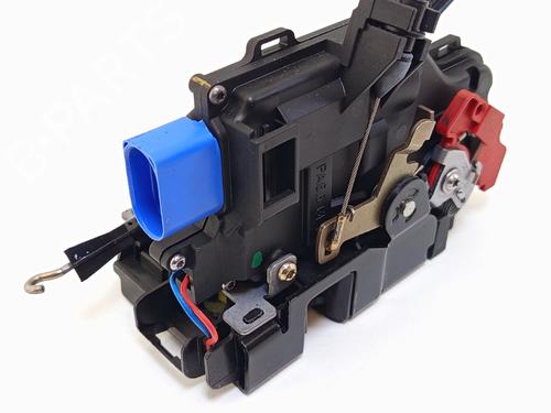 Front right lock VW TOURAN (1T1, 1T2) 2.0 TDI | BP29340697C97 