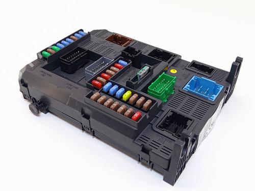 Fuse box PEUGEOT 208 I (CA_, CC_) 1.6 HDi | BP29512585E1