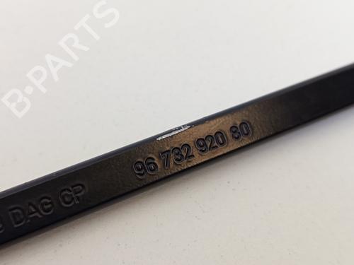 Front windshield wiper arm PEUGEOT 208 I (CA_, CC_) 1.6 HDi | BP29512581C143