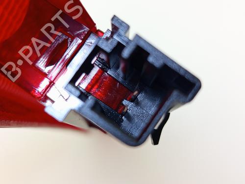 Luz central de freno FORD FOCUS II (DA_, HCP, DP) 1.6 TDCi | BP29709409L11