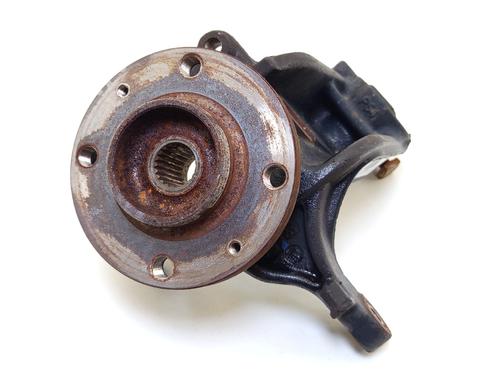 Used Left front steering knuckle PEUGEOT 208 I (CA_, CC_) 1.2 VTI 82 (82 hp) 29914129