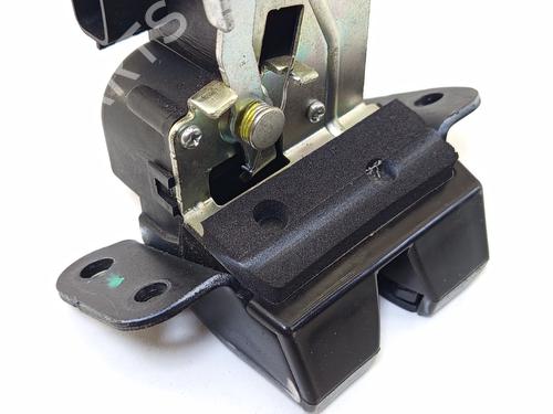 Tailgate lock KIA VENGA (YN) 1.4 CRDi 90 | BP30126932C101 