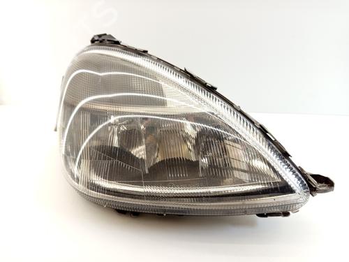 Used Right headlight MERCEDES-BENZ A-CLASS (W168) A 170 CDI (168.008) (90 hp) 30287045