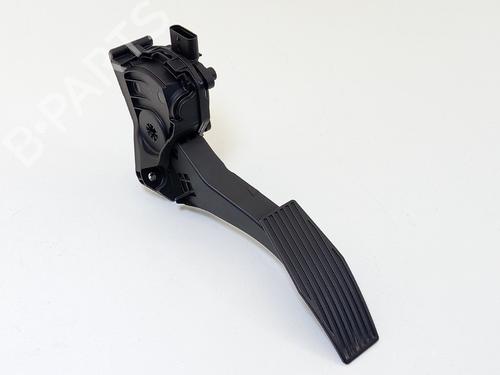 Pedal OPEL ASTRA K Sports Tourer (B16) 1.4 Turbo (35) (150 hp) 30296204