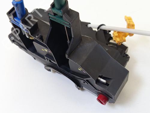 Fechadura trás esquerda SAAB 9-3 (YS3F, E79, D79, D75) 2.2 TiD | BP30435868C100