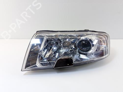 Faro izquierdo SKODA SUPERB I (3U4) 1.9 TDI (130 hp) 30713408