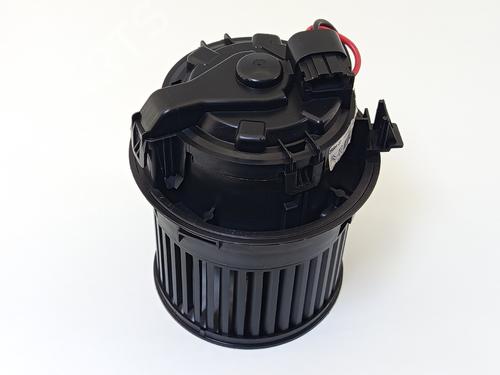 Heater blower motor PEUGEOT 2008 I (CU_) 1.2 THP 110 / PureTech 110 | BP30903257M62 