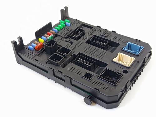 Fuse box CITROËN C5 III (RD_) 1.6 HDi 110 (RD9HL0, RD9HR8, RD9HRA) | BP31027447E1