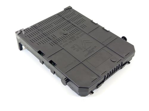 Fuse box CITROËN C5 III (RD_) 1.6 HDi 110 (RD9HL0, RD9HR8, RD9HRA) | BP31027447E1