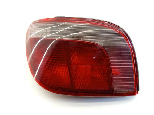 Used Left taillight TOYOTA YARIS (_P1_) 1.0 (SCP10_, SCP10R) (65 hp) 31139311