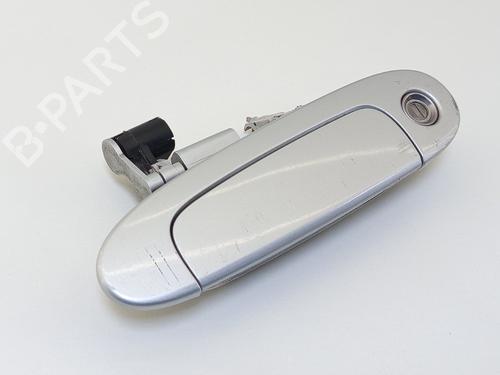 front-left-exterior-door-handle-toyota-yaris-_p1_-1999-2000-2001-2002-2003-2004-2005-31146981 main image