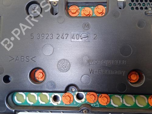 Instrument cluster VW GOLF III (1H1) 1.4 | BP31272906C47 