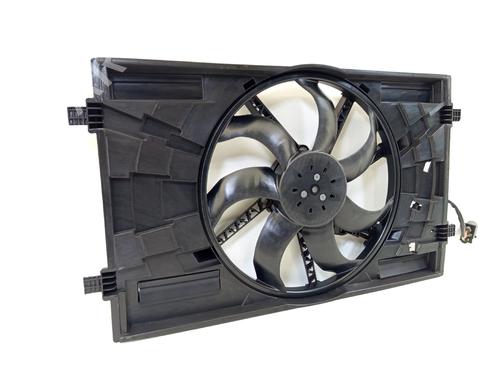 Radiator fan VW PASSAT B8 (3G2, CB2) 1.6 TDI | BP31817329M35