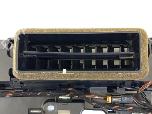 Air vent VW PASSAT B8 (3G2, CB2) 1.6 TDI | BP31714532I21 