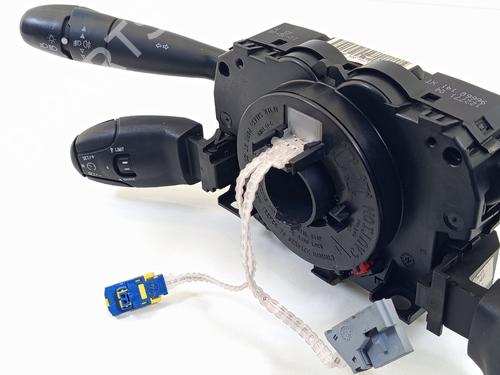 Steering column stalk PEUGEOT 308 SW I (4E_, 4H_) 1.6 HDi | BP31813843I23